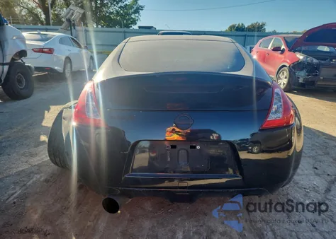 2009 Nissan 370Z z USA, uszkodzony, nr VIN JN1AZ44EX9M403788